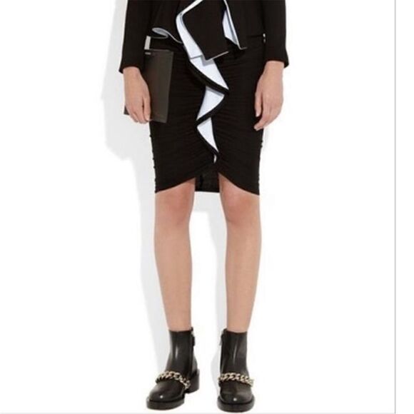 Givenchy Laura Black Calf Leather Gold Chain Boots - Picture 11 of 15